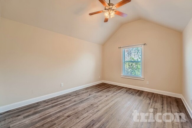 Building Photo - 296 Prescott Dr