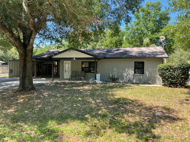 Building Photo - 8049 Simmons St