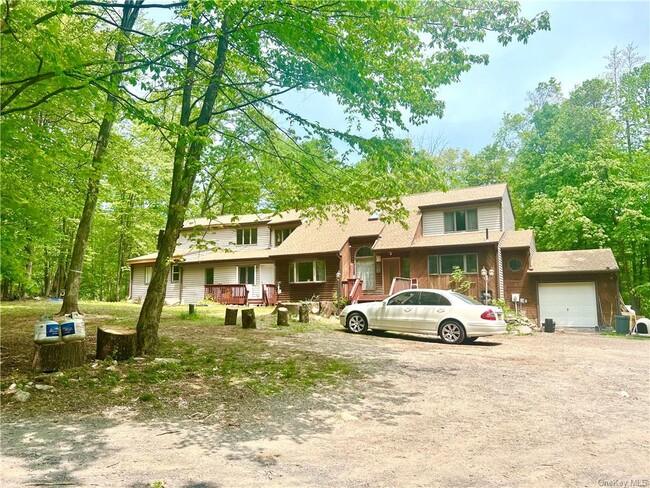 Building Photo - 23 Dakota Ct
