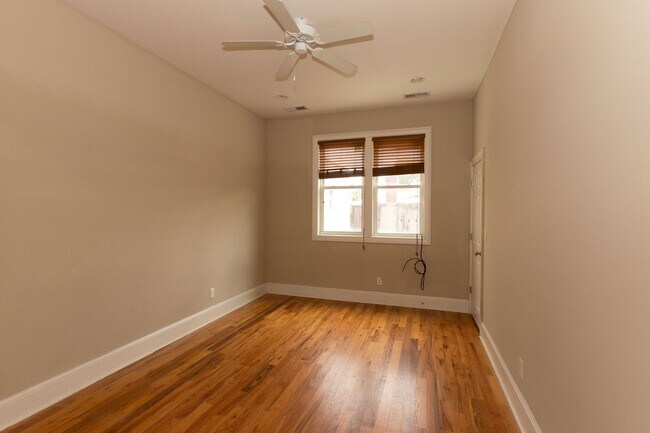 Foto del edificio - Luxury One Bedroom On College Avenue