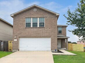 Building Photo - 8211 Heights Valley