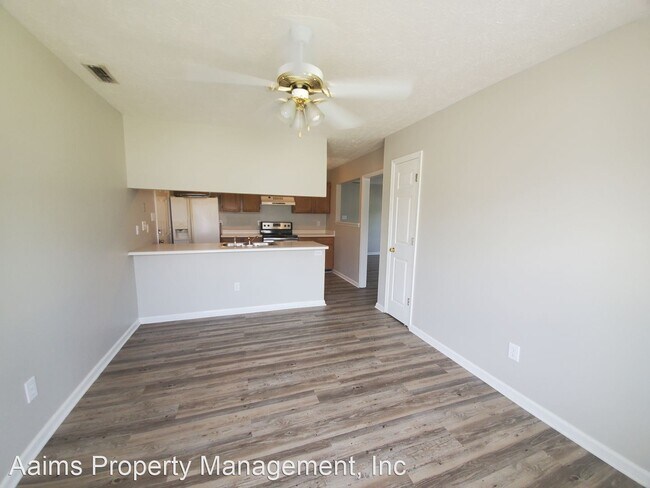 Foto del edificio - 3 br, 2 bath House - 5822 Corner Oaks Dr.
