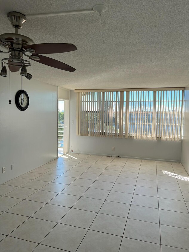Foto principal - 2731 Taft St