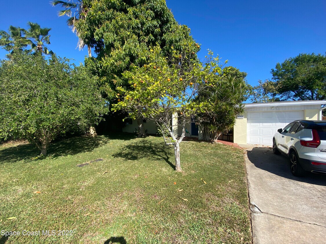 206 Harbor Dr, Cape Canaveral, FL 32920 House Rental in Cape