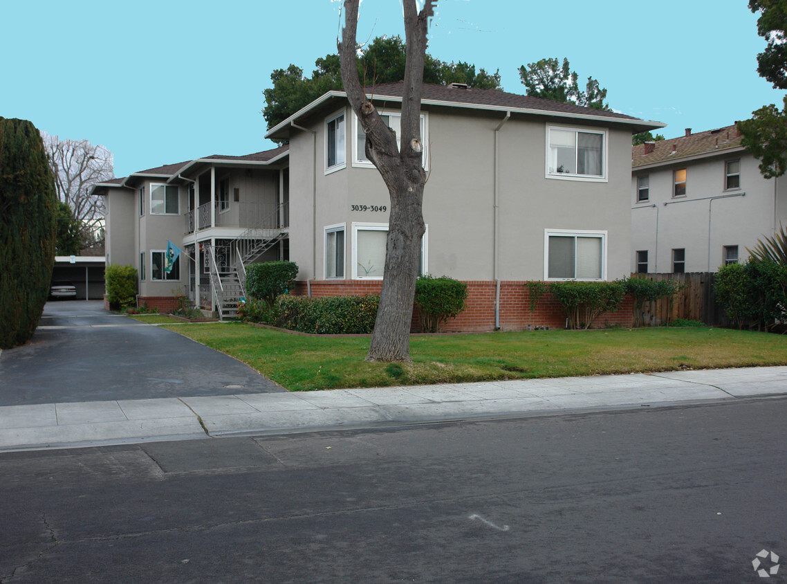 Building Photo - Waldo Apartments