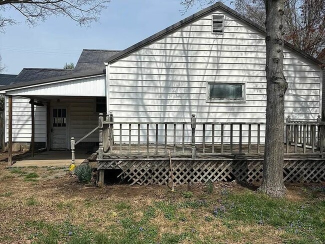 Building Photo - 189 N Park Dr