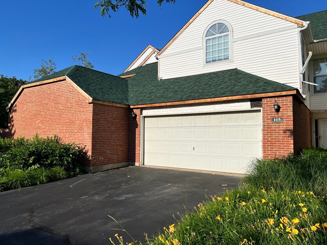 Foto principal - 115 Meadowbrook Ln