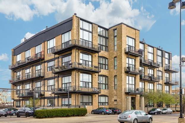 Primary Photo - 2614 N Clybourn Ave