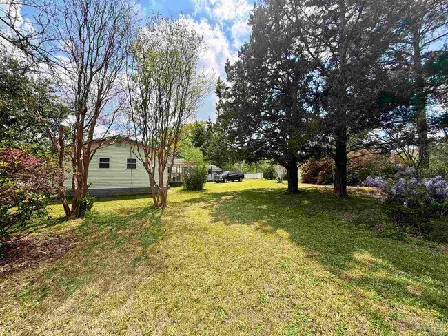 Foto del edificio - 8816 Gibson Rd