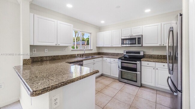 Building Photo - 8963 SW 212th Ln