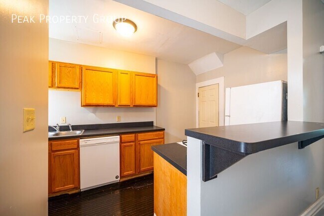 Foto del edificio - 1480 Summit St