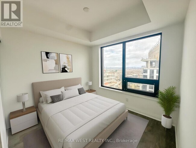 Photo du bâtiment - 4015 The Exchange