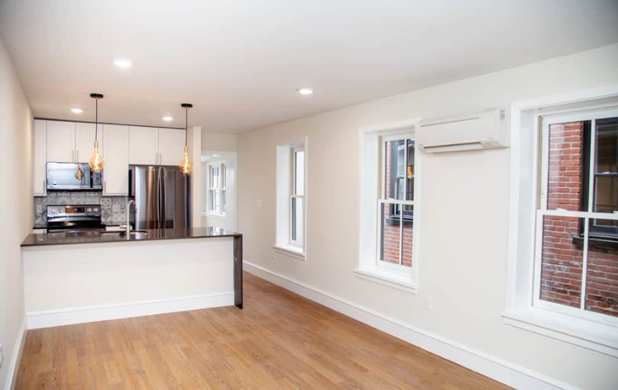 Foto del edificio - 224 W 9th St