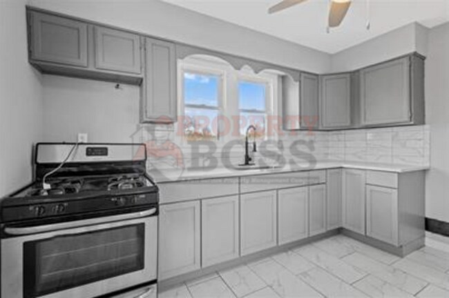 Foto del edificio - 2208 Taney Pl