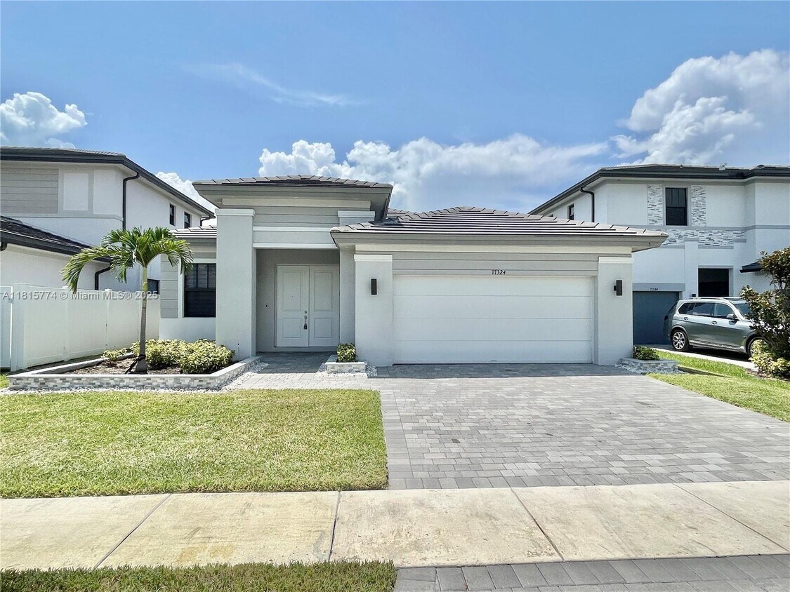 Foto principal - 17324 SW 41st St
