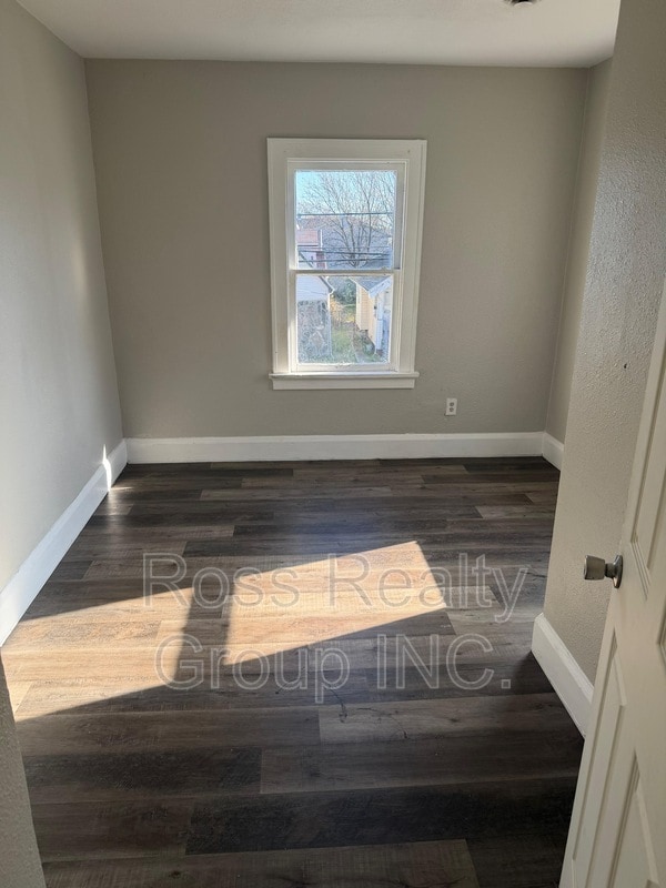 Building Photo - 400 Spencer St