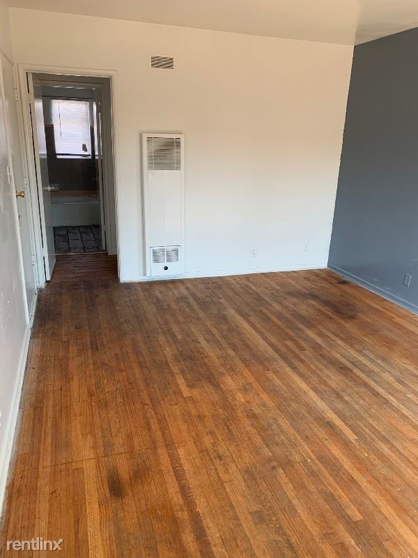 Building Photo - 1 br, 1 bath Apartment - 734 Cerritos Ave
