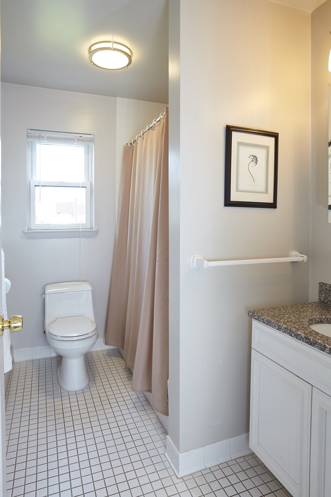 Foto del edificio - Ridgefield Apartment Assoc., LLC - I 55-124A