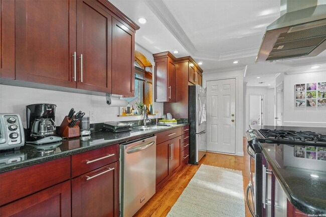 Foto del edificio - 4048-48 194th St