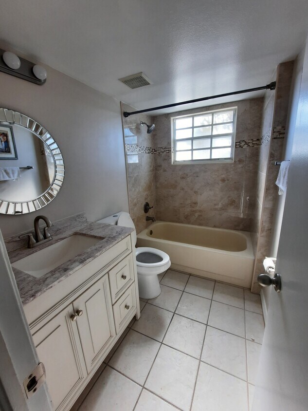 Bathroom w tub and shower - 6826 Stones Throw Cir N