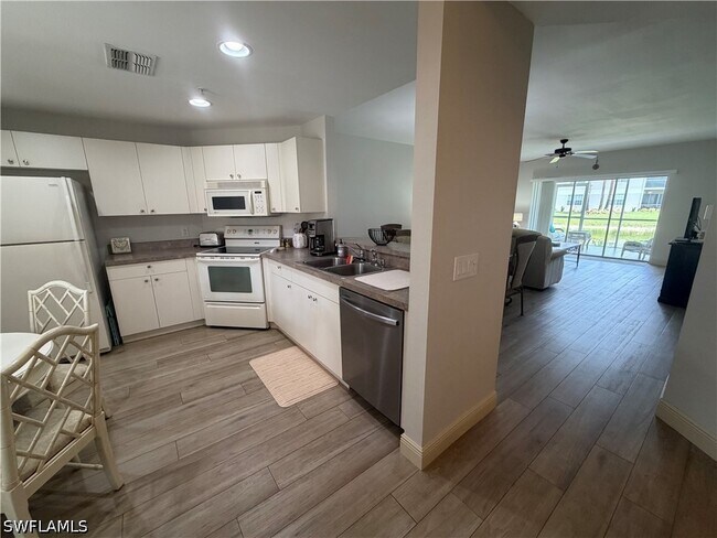Building Photo - 3009 Driftwood Way