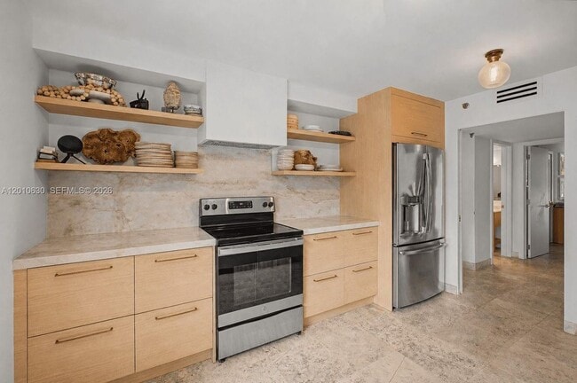Building Photo - 2575 Brickell Bay Dr