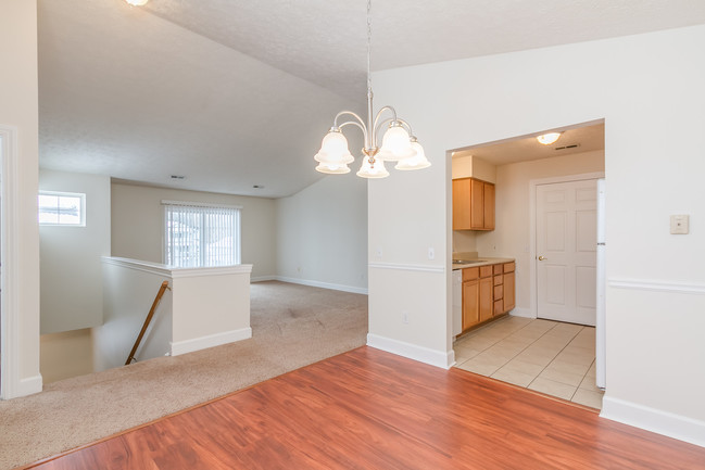 Contemporary and open floorplan (upper apartment has the cathedral ceilings) - Jordache Park Apartments