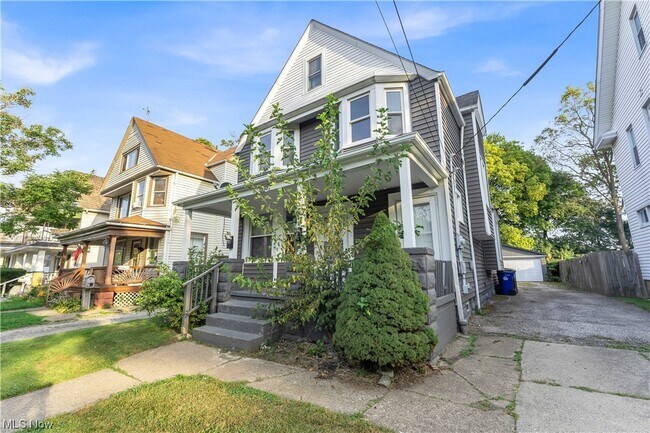 Building Photo - 3910 Riverside Ave
