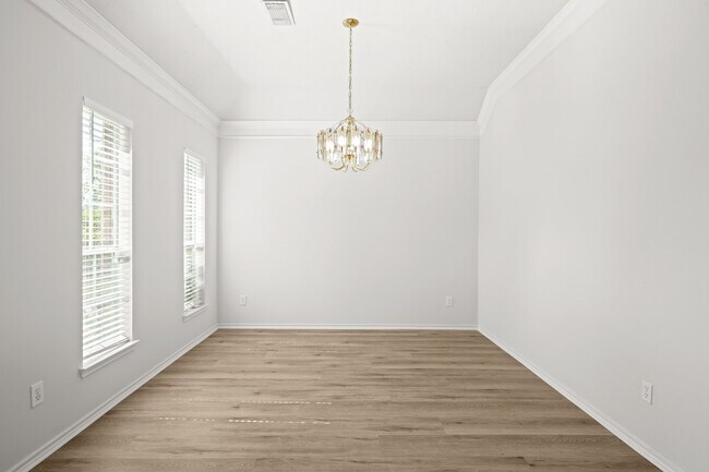 Foto del edificio - 2415 Wyckchester Dr