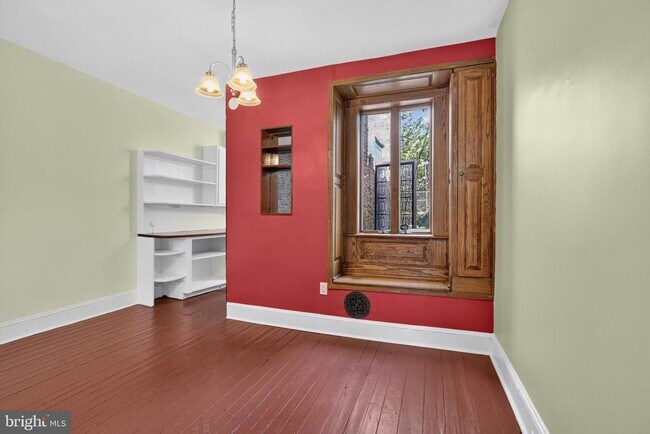 Foto del edificio - 4051 Ludlow St