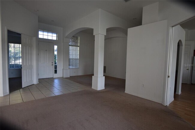 Building Photo - 1704 Bridgets Ct