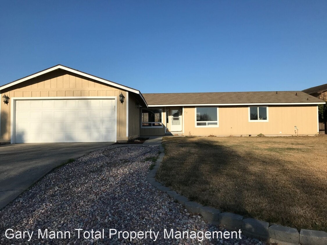 45 Ridge Dr, Ephrata, WA 98823 House Rental in Ephrata, WA