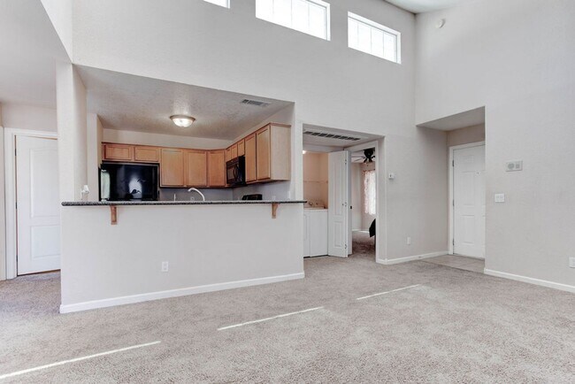 Foto del edificio - 9325 W Desert Inn Rd