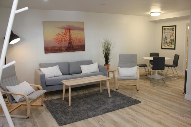 Foto del edificio - 10406 Culver Blvd