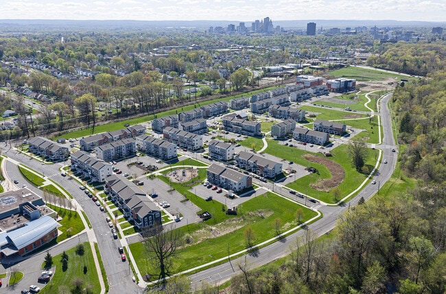 Building Photo - Heights at Village at Park River