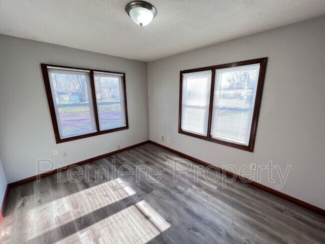 Foto del edificio - 1203 S 38th St