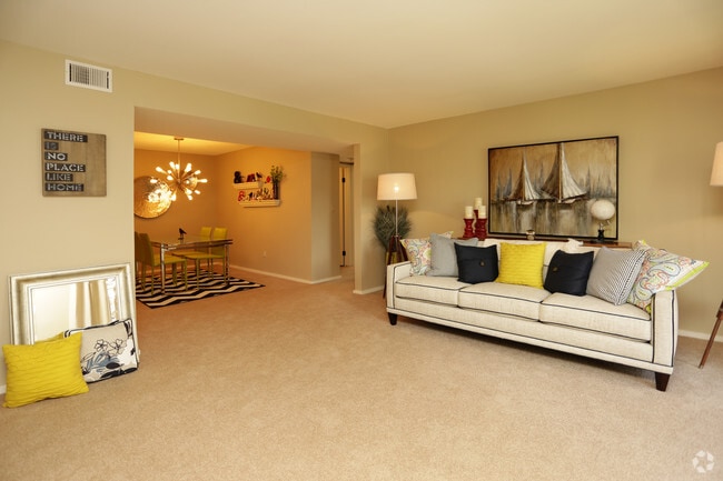 Live and Enjoy - Sutton Club Apartments