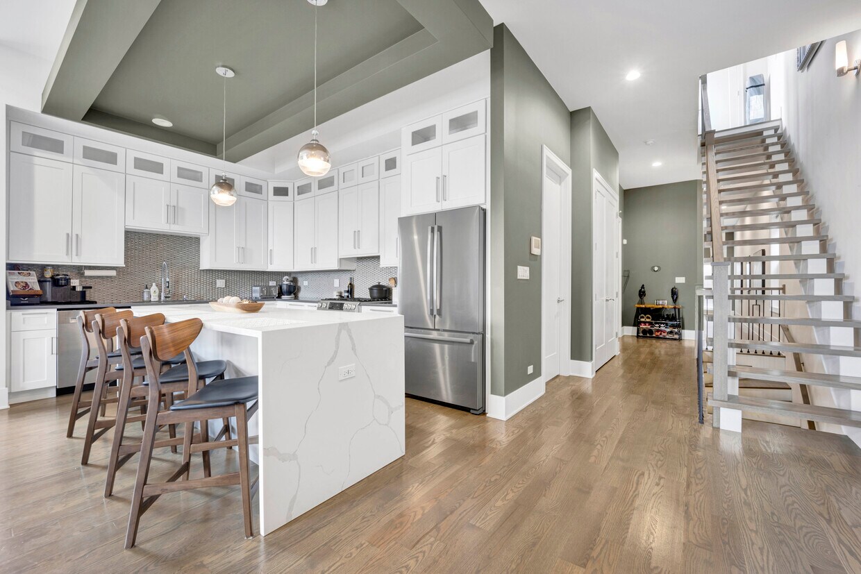 Foto principal - 4352 S Oakenwald Ave