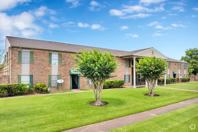 Building Photo - Deer Park Gardens