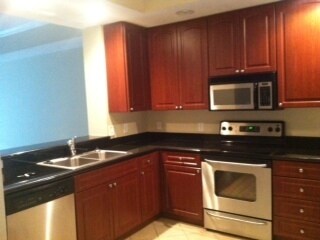Building Photo - IL Villagio ; Resort style Condo with Guar...