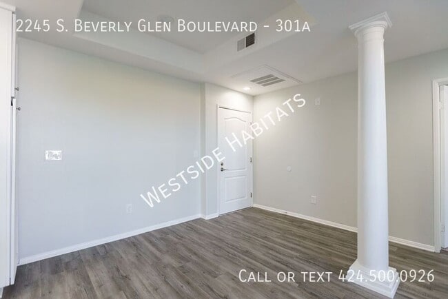 Building Photo - 2245 S Beverly Glen Blvd