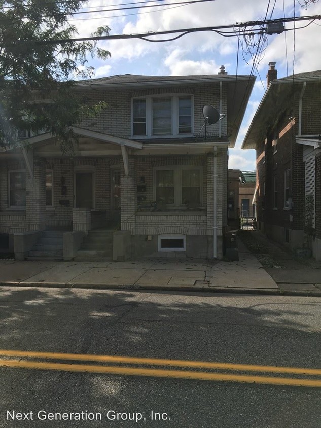 Primary Photo - 536 Chestnut St