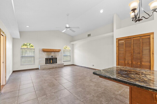 Foto del edificio - 2850 SW Murphy Rd