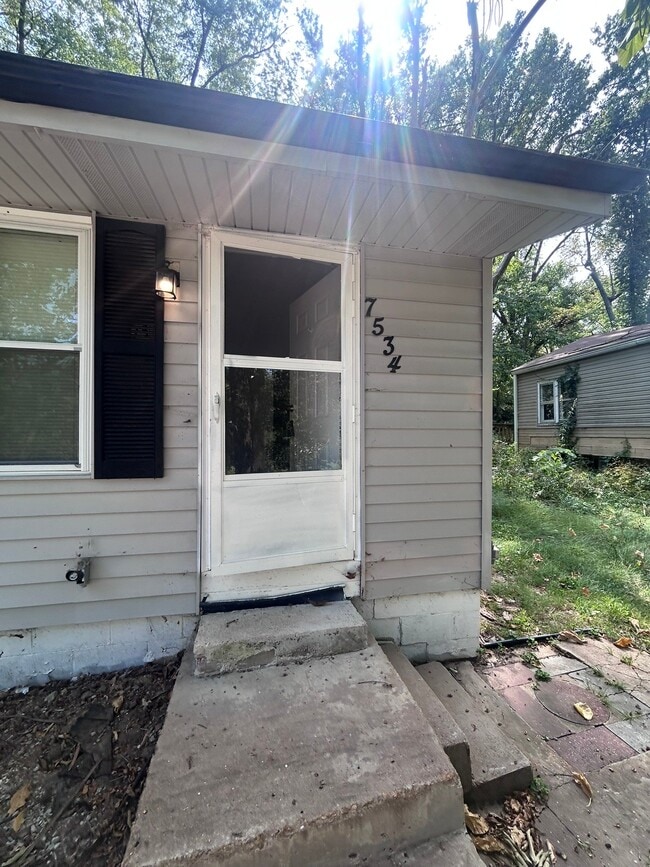 Building Photo - 7534 Blanding Dr