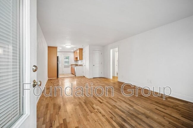 Photo - 118 12th Ave E House