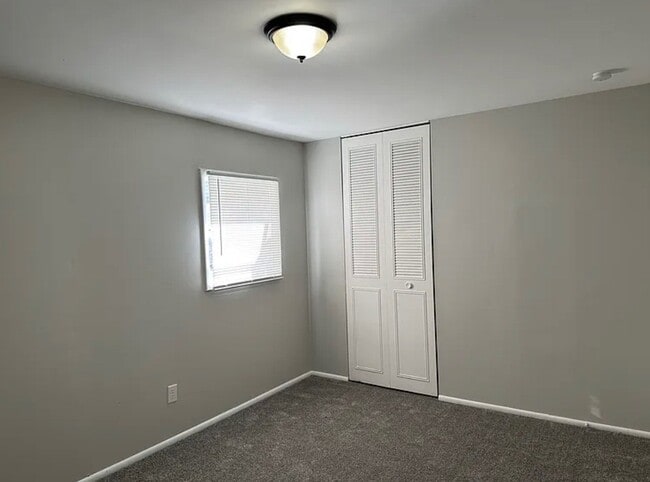Building Photo - 9962 Catalina Dr