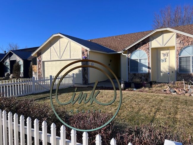 Foto del edificio - Gardnerville Ranchos Single Family Home fo...