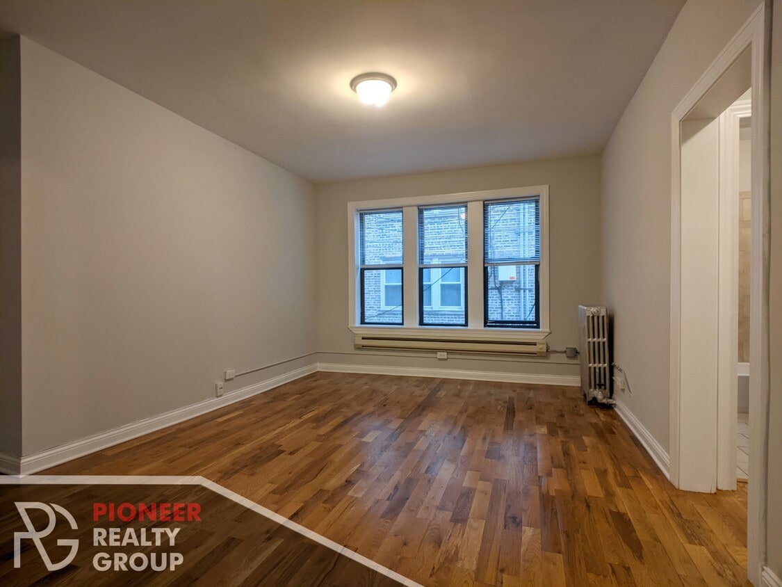 Foto principal - 4647 N Paulina St