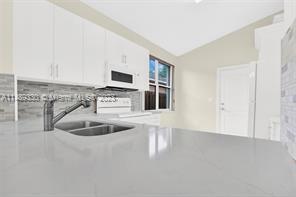 Building Photo - 9473 SW 183rd Terrace