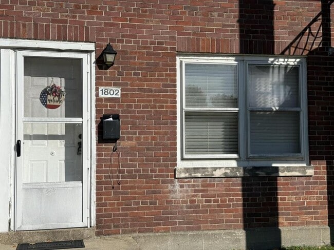 Photo - 1802 La Salle Pl Apartment